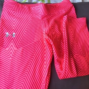 NWOT Under Armour Heat Gear Capri Legging S