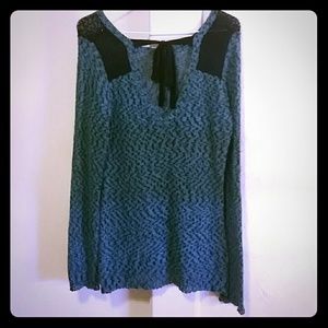 Size L Teal and black sweater
