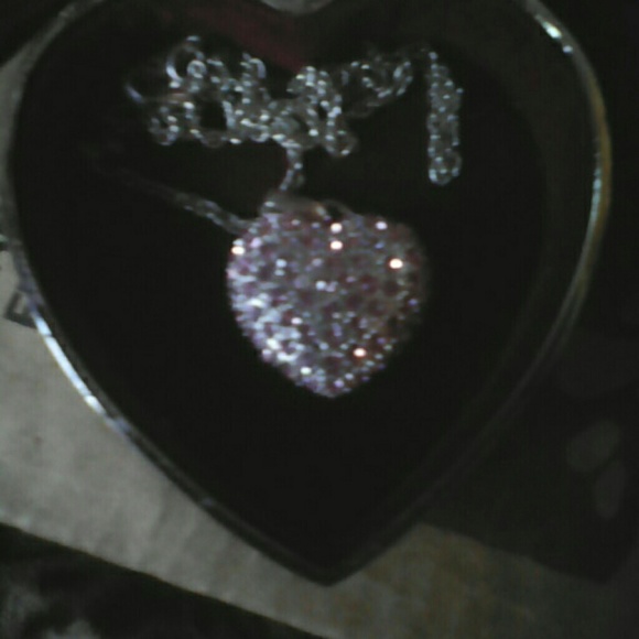 Heart necklace - Picture 1 of 2