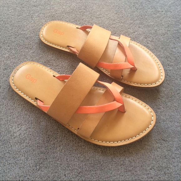 Gap sandals size 6.5
