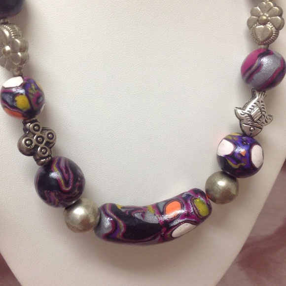 🌺Beautiful Handmade Necklace! - Picture 3 of 3