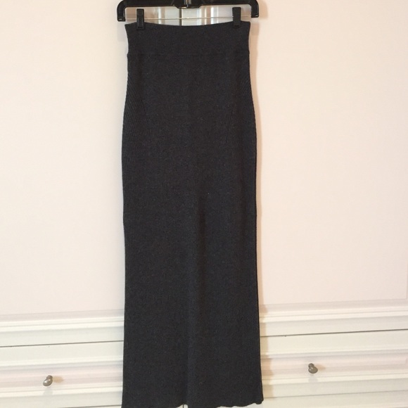 NWT Elizabeth and James charcoal long tube skirt