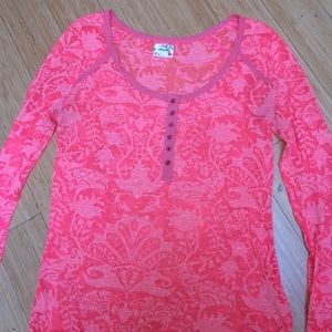 Free people L- long sleeve Henley top