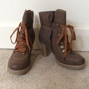 Charlotte Russe Brown Booties👠