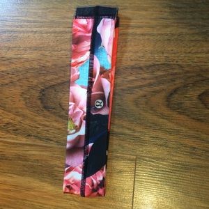 Lulu lemon athletica headband!