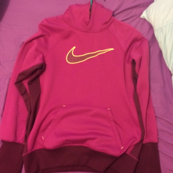 Nike sweatshirt
