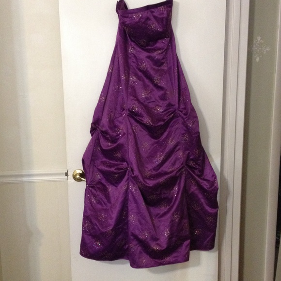 Purple strapless prom dress