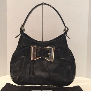 Gucci soft black leather shoulder handbag