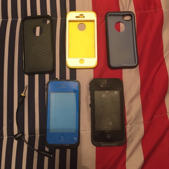 iPhone 4 phone chargers