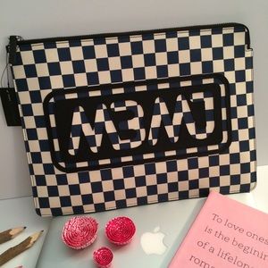 Marc by Marc Jacobs 13" Zip Case
