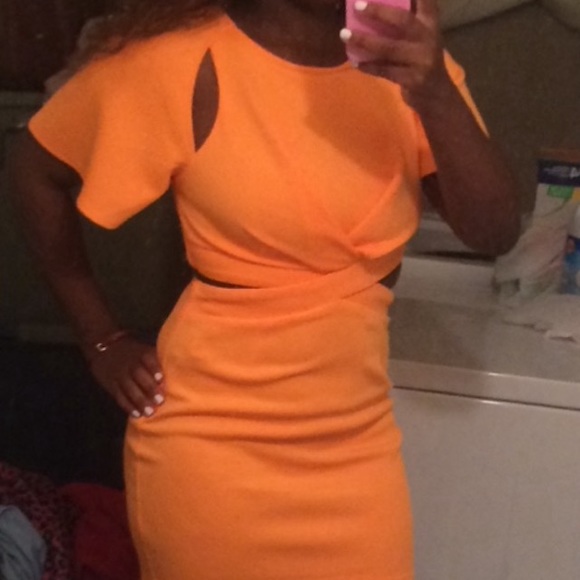 Neon orange mini dress - Picture 3 of 3