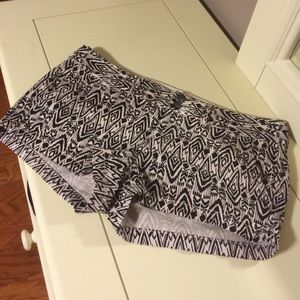 SALE! 🎉American Eagle Aztec Print Cargo Short