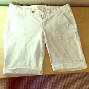 White Bermuda shorts NWOT