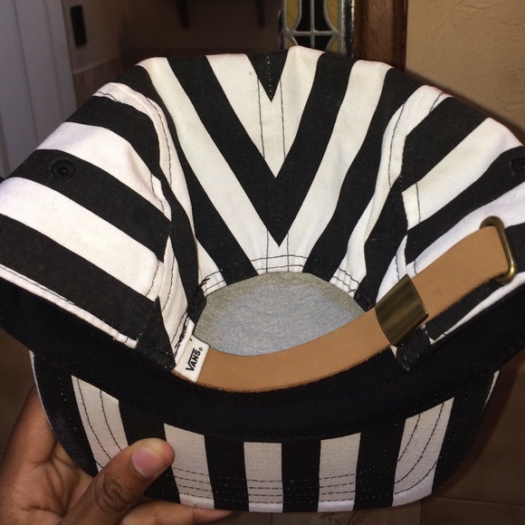 Vans strap-back 👌 - Picture 2 of 4