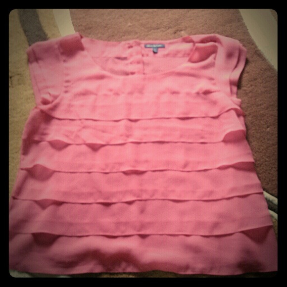 Tiered coral chiffon American eagle top