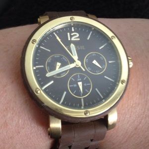 Brown silicone link fossil watch