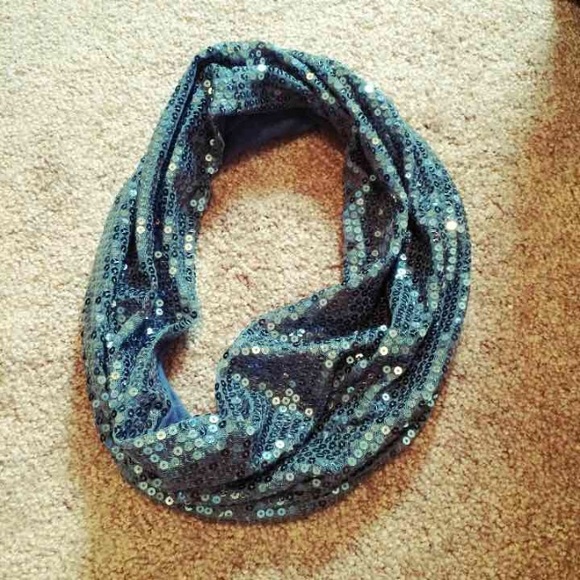 Grey sequined scarf