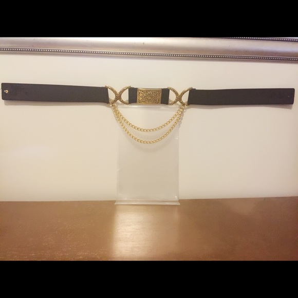 Vintage leather belt with gold details