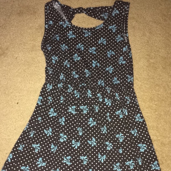 Bow/ polka dotted dress