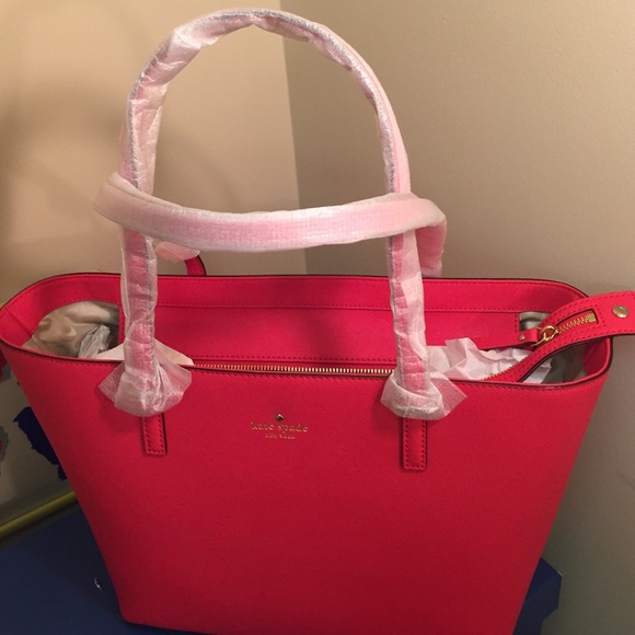 Kate Spade BRAND NEW shoulder bag maraschino.