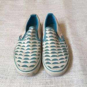 Comic n' art Vans vault slip-on. Size 6.5