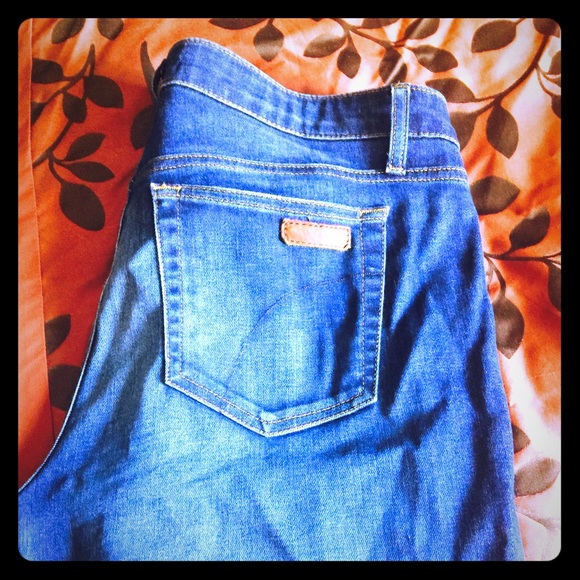 Joes Capris
