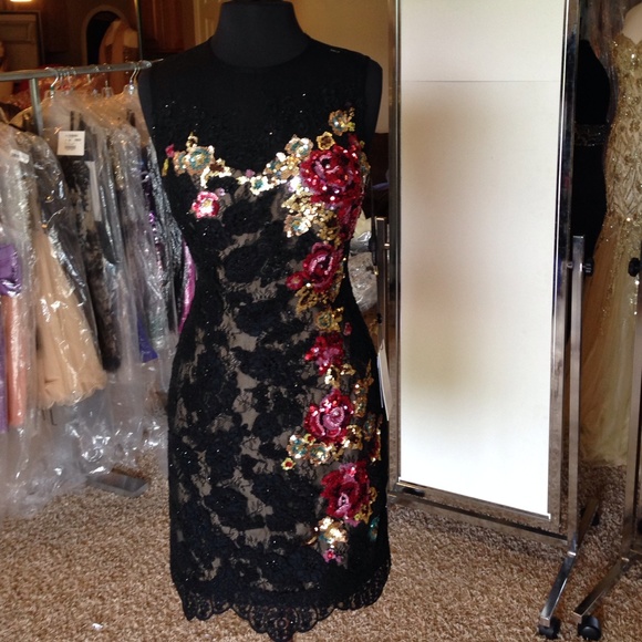 Sherri Hill Dresses & Skirts - NEW Sherri Hill cocktail dress