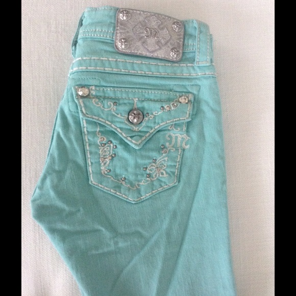 Miss Me Mint Capris