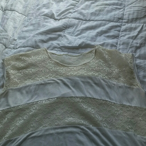 Forever 21 crop top - Picture 2 of 2