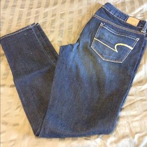 Only worn 1x!! AE skinny jeans
