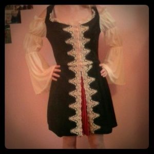 Bucaneer Beauty Halloween Costume