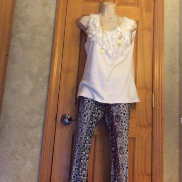 White floral ruffled tank top by INC, pants-negot. - Picture 2 of 4