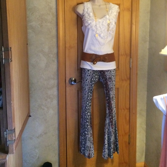 White floral ruffled tank top by INC, pants-negot. - Picture 3 of 4