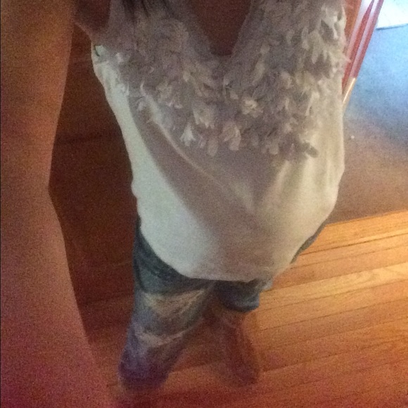 White floral ruffled tank top by INC, pants-negot. - Picture 4 of 4