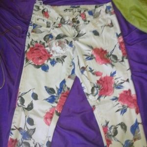 Floral print pants
