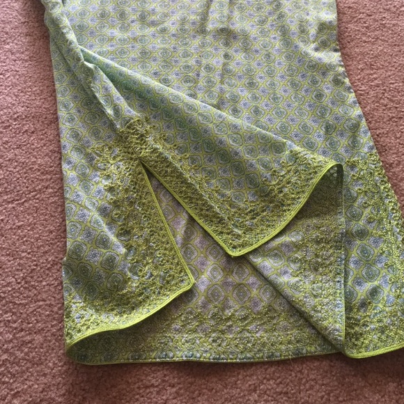 Embroidered tunic - Picture 4 of 4