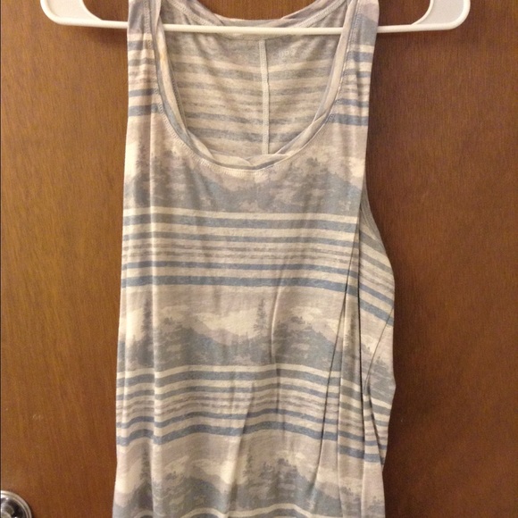 Cute printed tank top!
