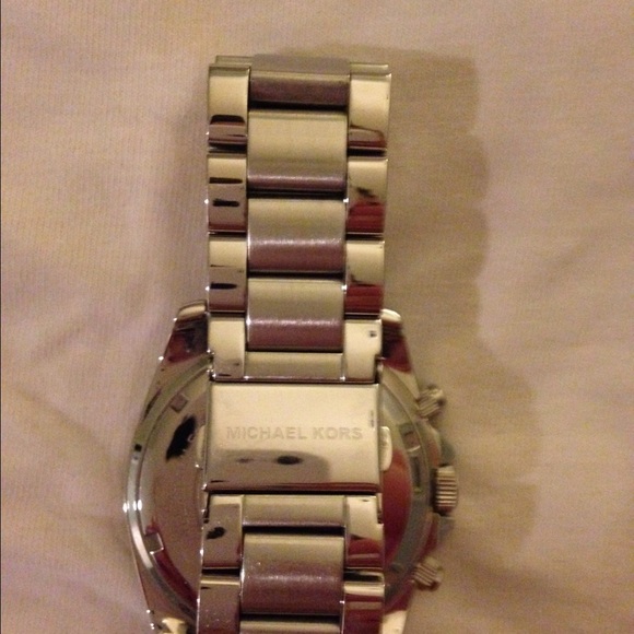 Michael Kors Watch - Picture 2 of 3