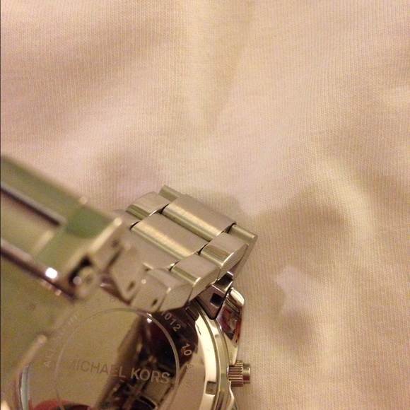 Michael Kors Watch - Picture 3 of 3