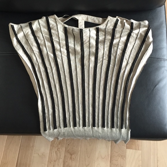 Black and gold sleeveless top