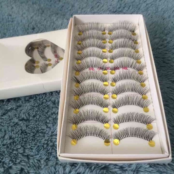 Accessories - False Eyelashes