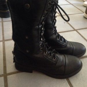 combat boots
