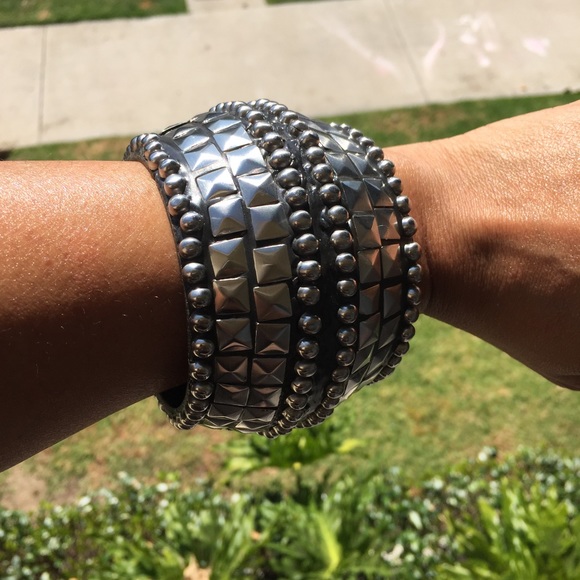 Chunky Wood Stud Bracelet