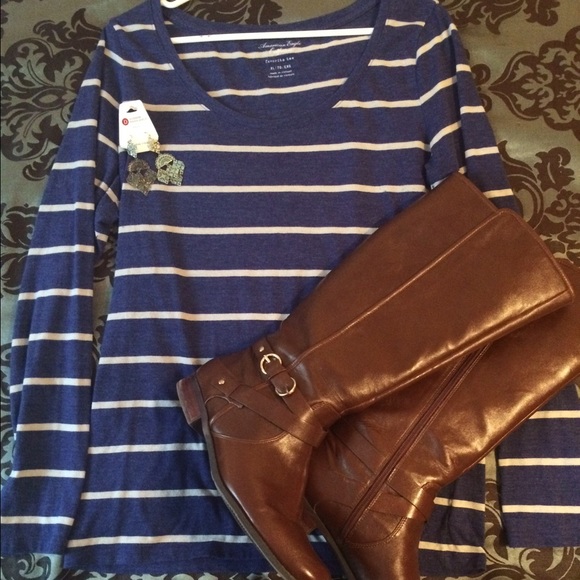 American Eagle top