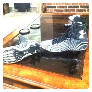 Under Armour Highlight clutch fit