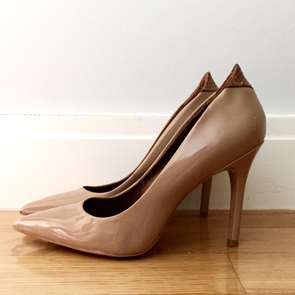 Sam Edelman nude parent point toe pumps 6.5