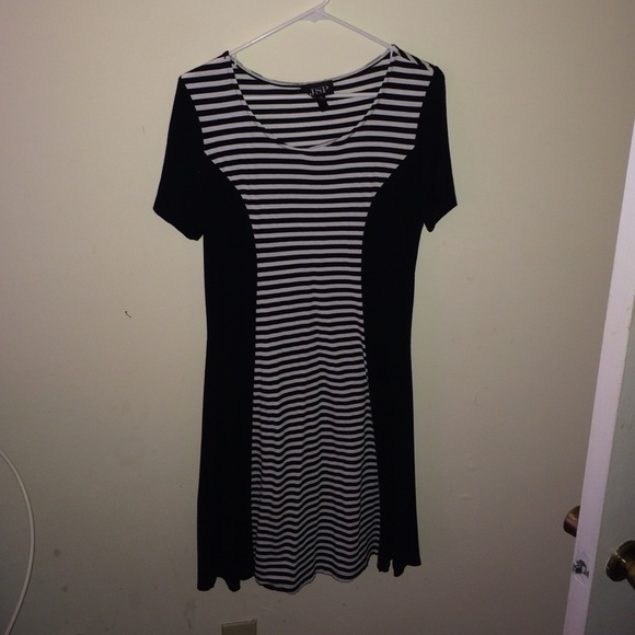 Black n White Dress