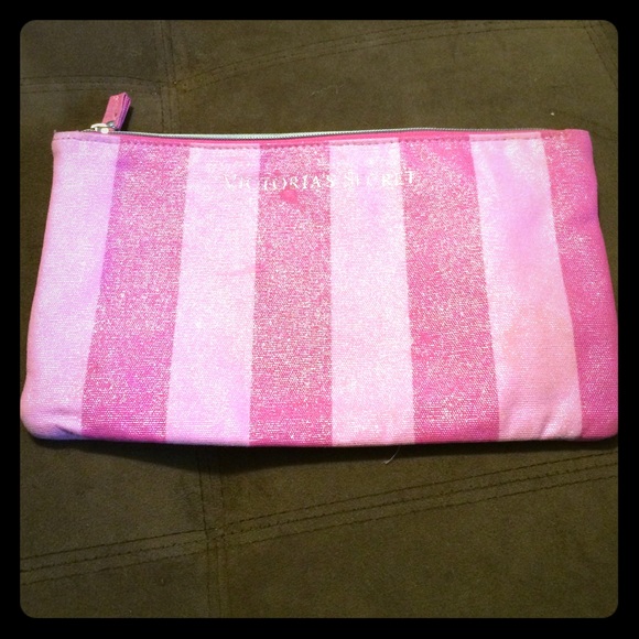 Victoria Secret Makeup Bag💞