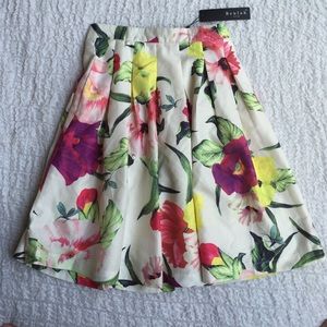 Beulah Style Vibrant Floral Skirt🌸🌷💐