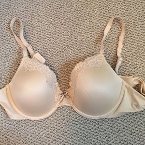 Maidenform 38B bra